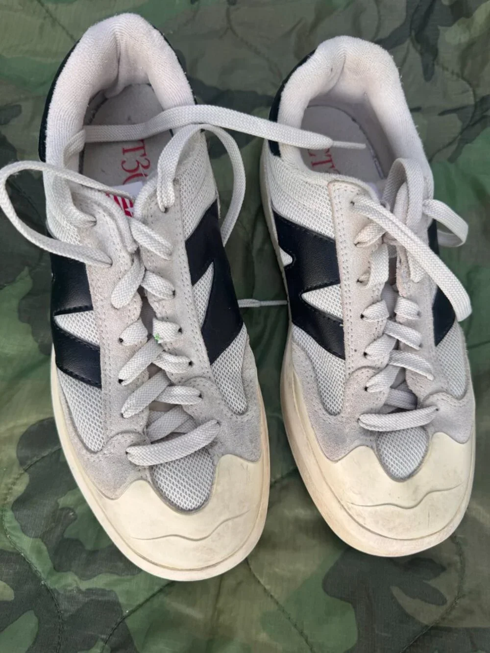 New Balance CT302 Sneakers - White/Navy, Mens 7/Womens 8.5